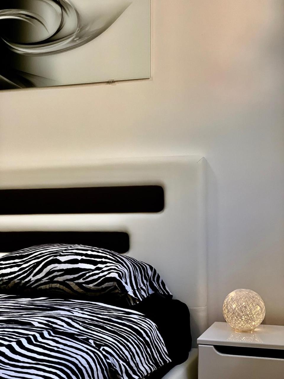Absolute Apartman Cattaro Esterno foto