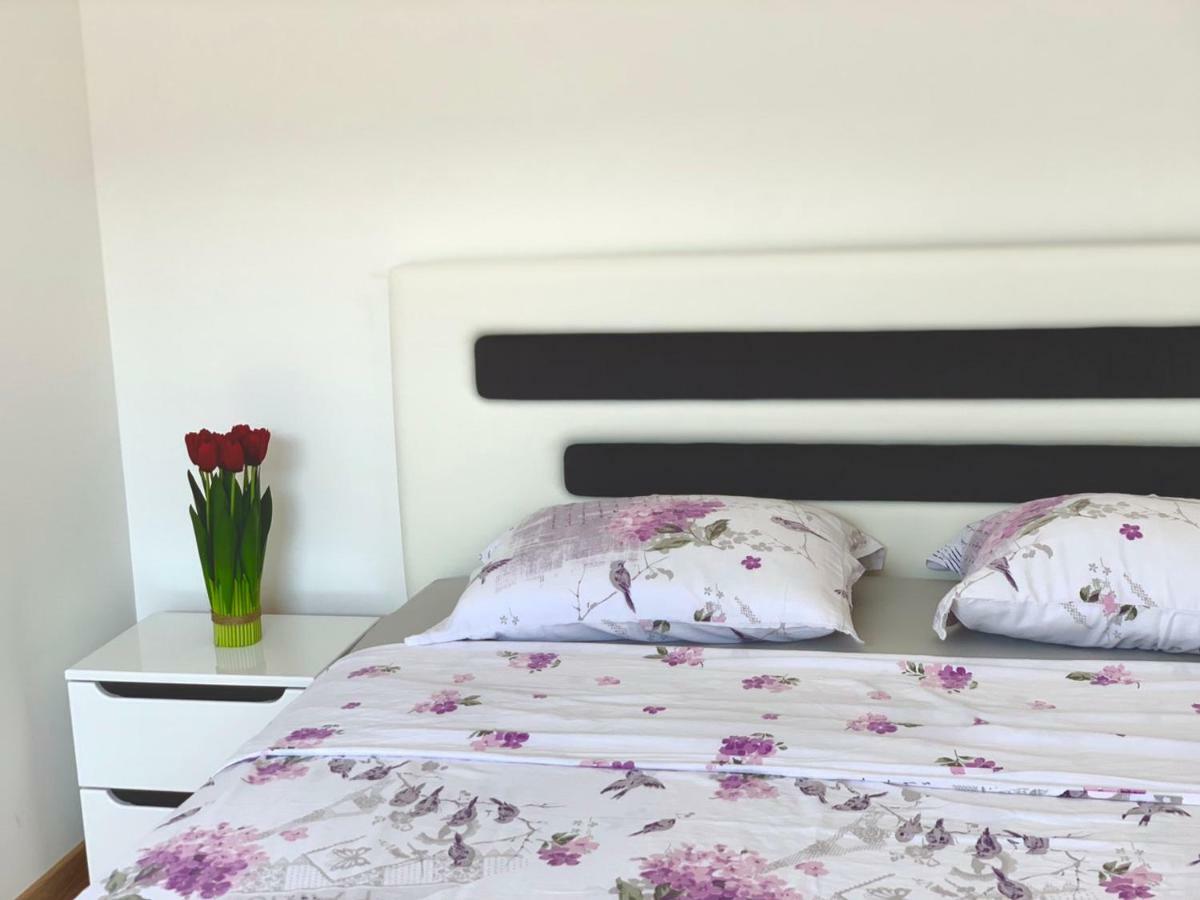 Absolute Apartman Cattaro Esterno foto