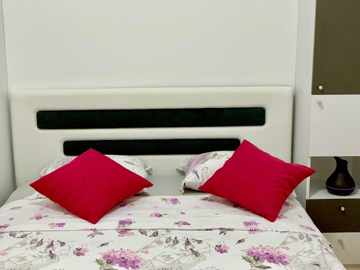 Absolute Apartman Cattaro Esterno foto