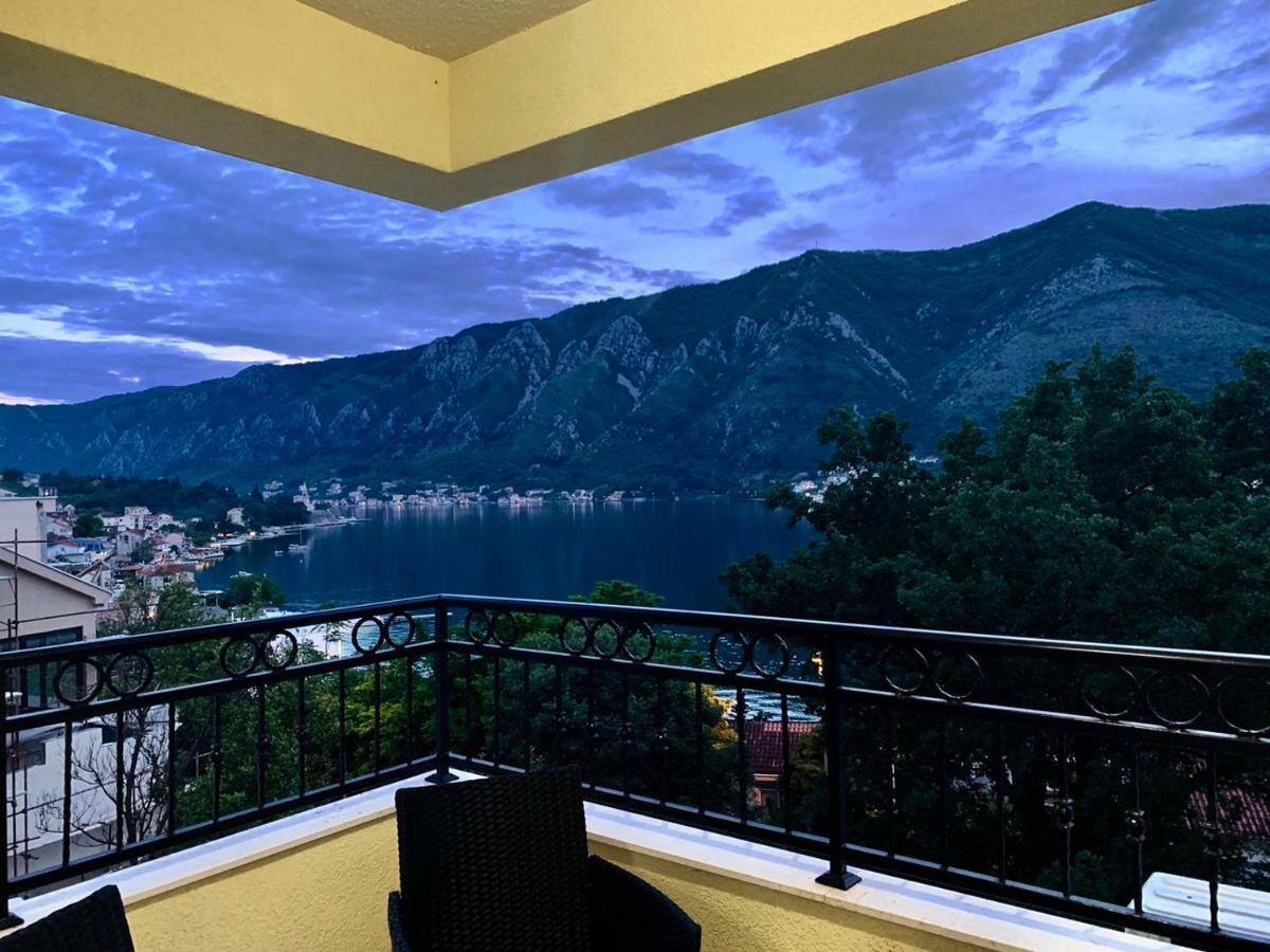 Absolute Apartman Cattaro Esterno foto